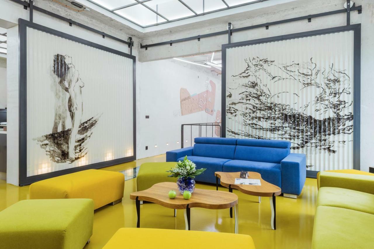 Smarthotel Nezvalova Archa ออลอโมตซ์ ภายนอก รูปภาพ
