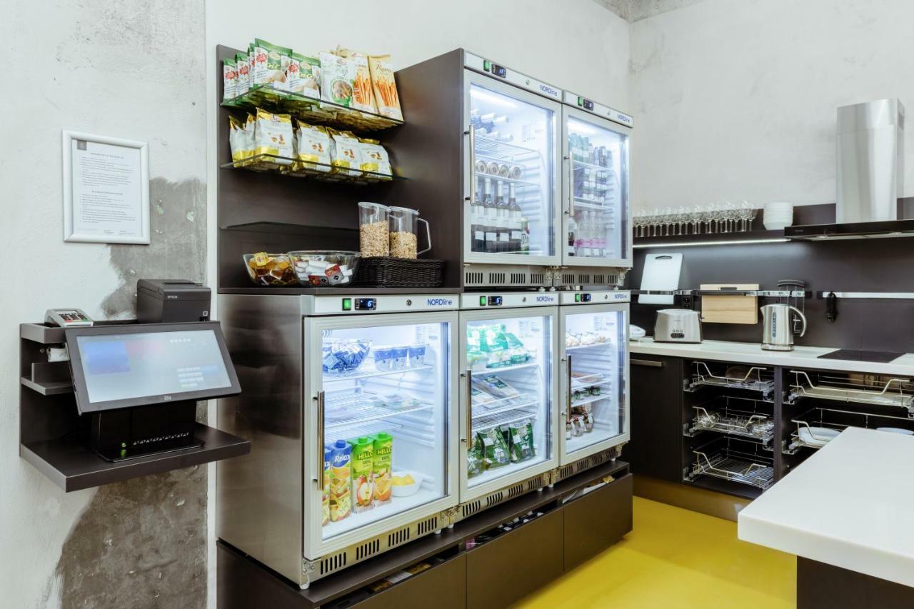 Smarthotel Nezvalova Archa ออลอโมตซ์ ภายนอก รูปภาพ