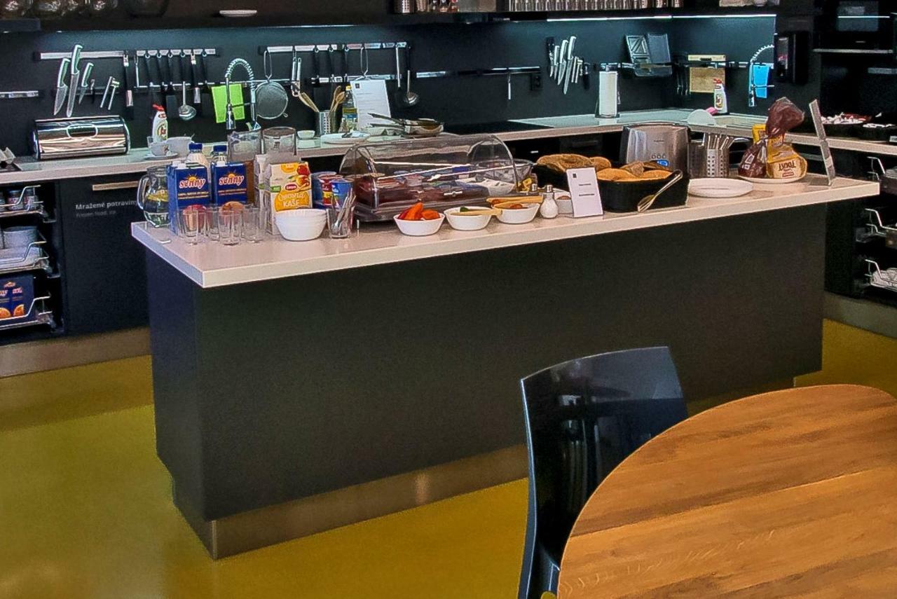 Smarthotel Nezvalova Archa ออลอโมตซ์ ภายนอก รูปภาพ