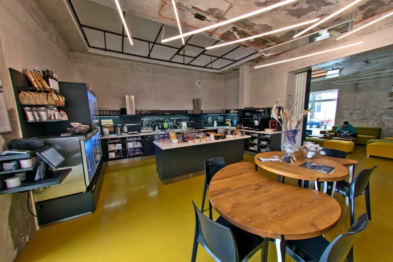 Smarthotel Nezvalova Archa ออลอโมตซ์ ภายนอก รูปภาพ